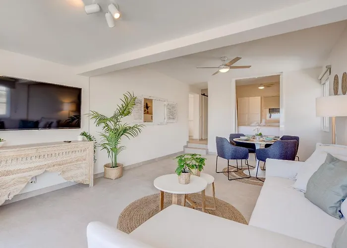 Aguaviva E1 Callao Salvaje