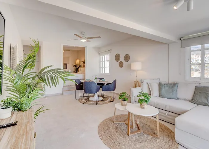 Aguaviva E1 * كالاو سالفاجي